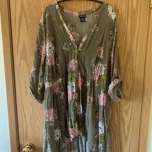 3/4 Sleeve Hi-Low Blouse